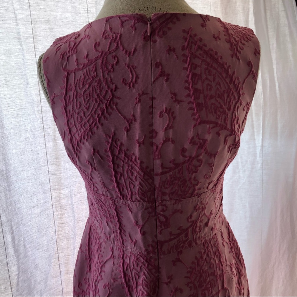 Kate Unger Sleeveless Laced Dress - Picture 11 of 12